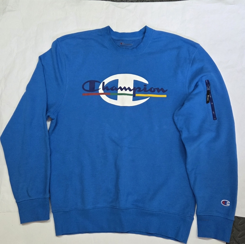 Champion Blue Men's Sweatshirt Size S. NWOT
